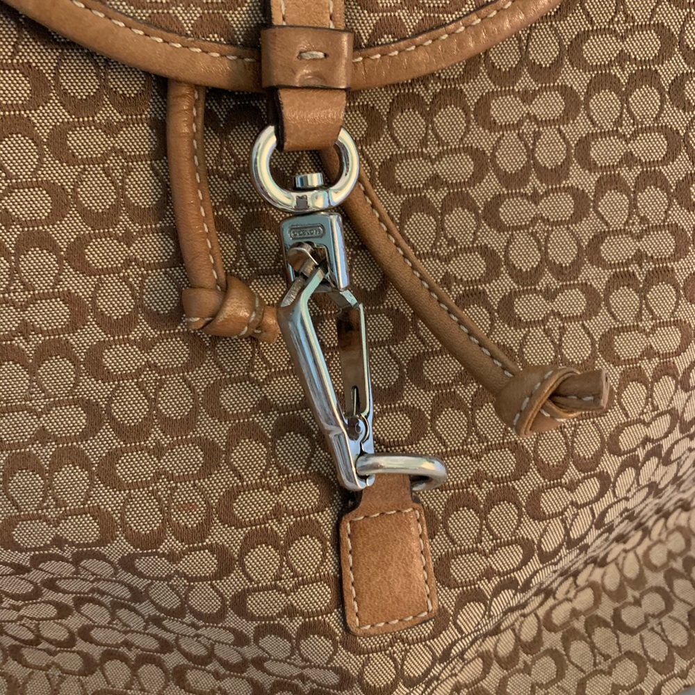 Vintage Signature Coach Backpack - Picture 3 of 7
